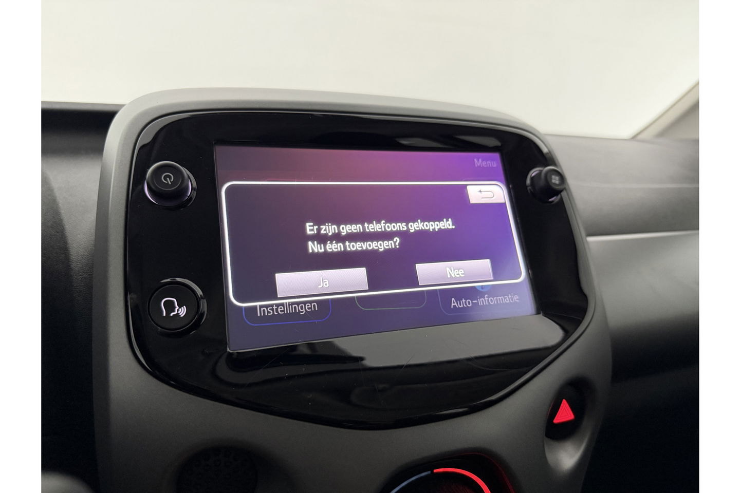 Toyota Aygo 1.0 VVT-i x-play Airco LED Cruise Camera Navigatie Elektrpakket