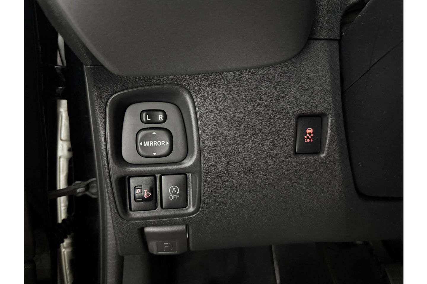 Toyota Aygo 1.0 VVT-i x-play Airco LED Cruise Camera Navigatie Elektrpakket