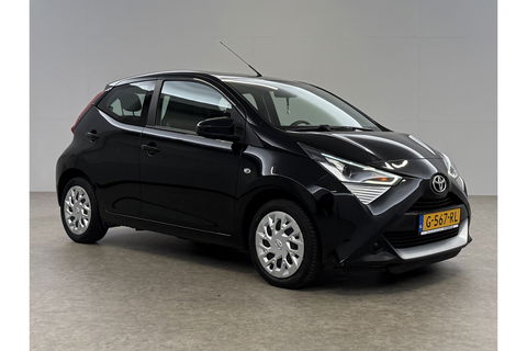Toyota Aygo 1.0 VVT-i x-play Airco LED Cruise Camera Navigatie Elektrpakket