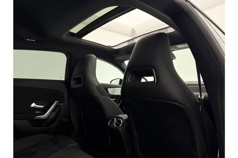 Mercedes-Benz CLA-Klasse 180 AMG Pano LED Trekhaak Virtual Camera Carplay Cruise Clima Navi PDC 18"LMV