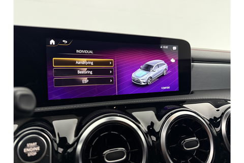 Mercedes-Benz CLA-Klasse 180 AMG Pano LED Trekhaak Virtual Camera Carplay Cruise Clima Navi PDC 18"LMV