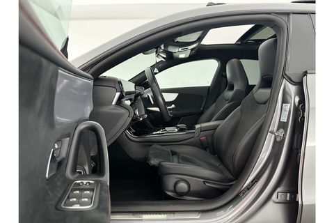 Mercedes-Benz CLA-Klasse 180 AMG Pano LED Trekhaak Virtual Camera Carplay Cruise Clima Navi PDC 18"LMV