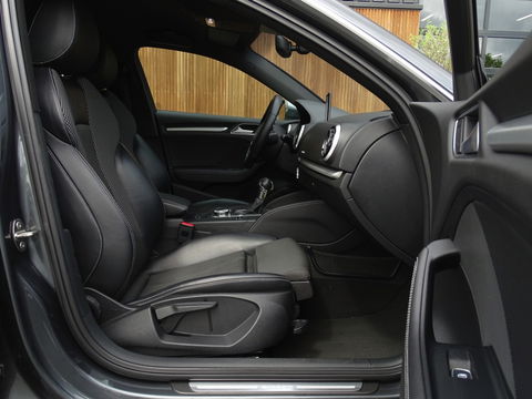 Audi A3 Sportback 300PK e-tron S-Tronic / ProLine + / S-Edition / LED