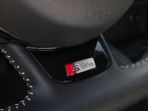 Audi A3 Sportback 300PK e-tron S-Tronic / ProLine + / S-Edition / LED