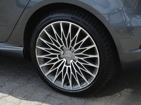 Audi A3 Sportback 300PK e-tron S-Tronic / ProLine + / S-Edition / LED