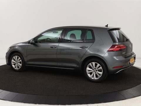 Volkswagen Golf 1.0 TSI Comfortline Business | Stoelverwarming | Camera | Massage | Carplay | Adaptive cruise | Navigatie | Climate control | Getint glas