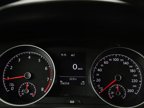 Volkswagen Golf 1.0 TSI Comfortline Business | Stoelverwarming | Camera | Massage | Carplay | Adaptive cruise | Navigatie | Climate control | Getint glas