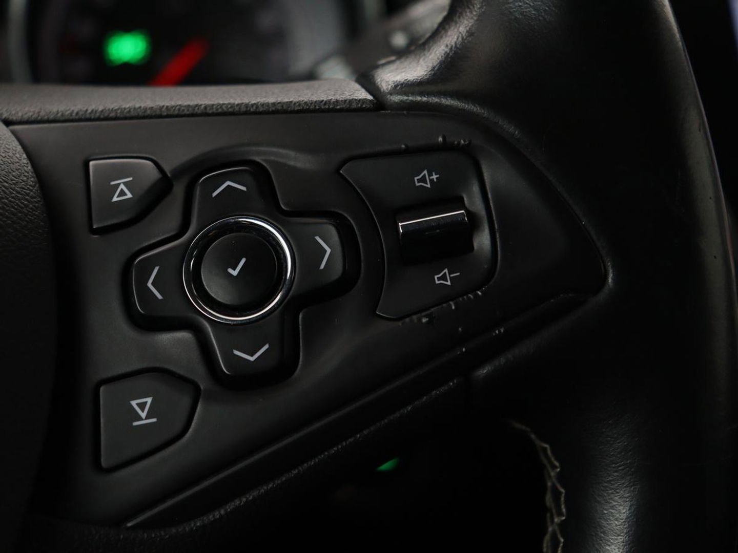Opel Astra 1.4 Turbo Innovation | Leder | Stoel & stuurverwarming | Trekhaak | Matrix LED | Carplay | Navigatie | Keyless | Camera | Achterbankverwarming | Climate control | Comfortstoelen | Cruise control