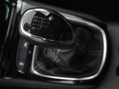 Opel Astra 1.4 Turbo Innovation | Leder | Stoel & stuurverwarming | Trekhaak | Matrix LED | Carplay | Navigatie | Keyless | Camera | Achterbankverwarming | Climate control | Comfortstoelen | Cruise control