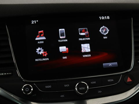 Opel Astra 1.4 Turbo Innovation | Leder | Stoel & stuurverwarming | Trekhaak | Matrix LED | Carplay | Navigatie | Keyless | Camera | Achterbankverwarming | Climate control | Comfortstoelen | Cruise control
