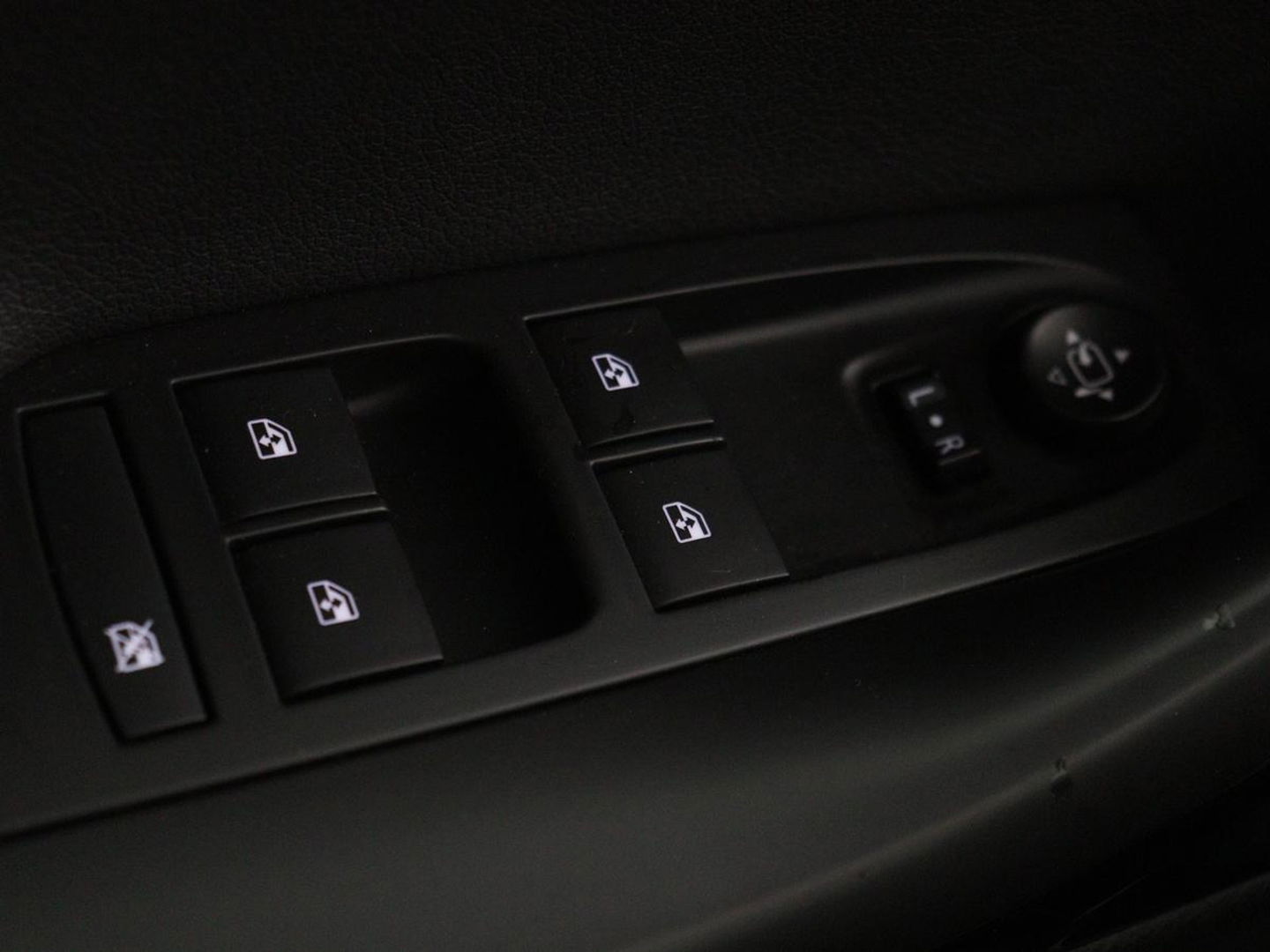 Opel Astra 1.4 Turbo Innovation | Leder | Stoel & stuurverwarming | Trekhaak | Matrix LED | Carplay | Navigatie | Keyless | Camera | Achterbankverwarming | Climate control | Comfortstoelen | Cruise control