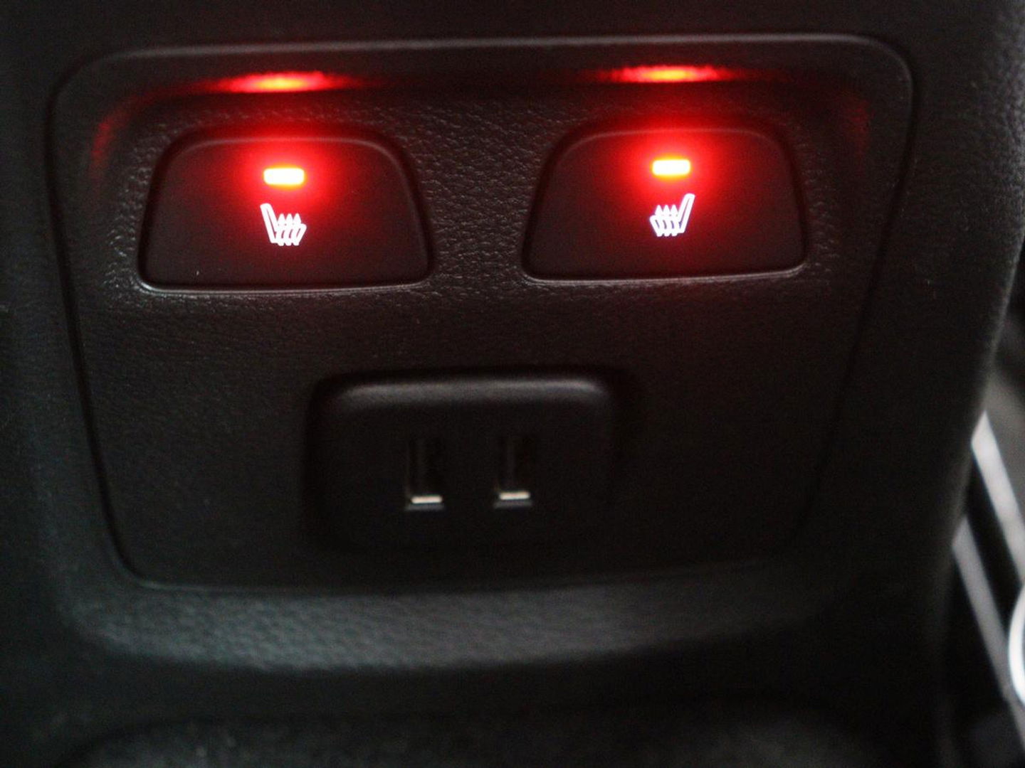 Opel Astra 1.4 Turbo Innovation | Leder | Stoel & stuurverwarming | Trekhaak | Matrix LED | Carplay | Navigatie | Keyless | Camera | Achterbankverwarming | Climate control | Comfortstoelen | Cruise control