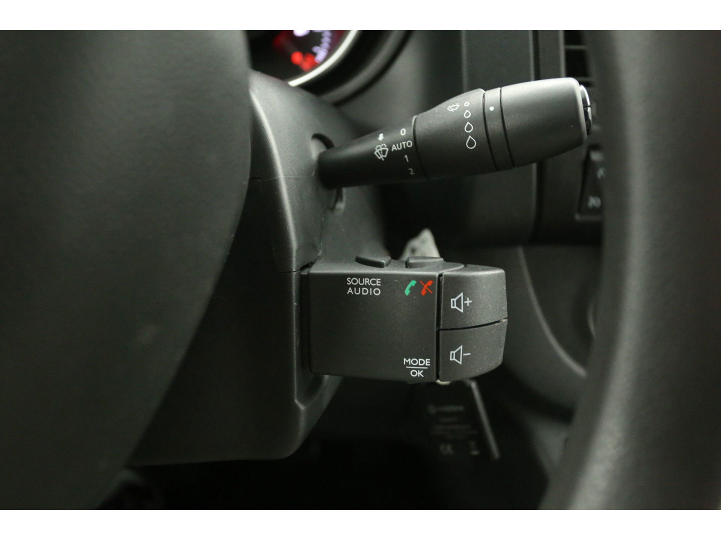 Renault Trafic 2.0 dCi T29 L2H1 Airco Camera Cruise Navigatie LED PDC 3 Persoons Elektrpakket