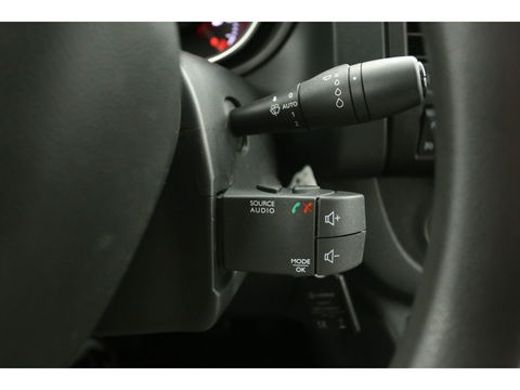 Renault Trafic 2.0 dCi T29 L2H1 Airco Camera Cruise Navigatie LED PDC 3 Persoons Elektrpakket