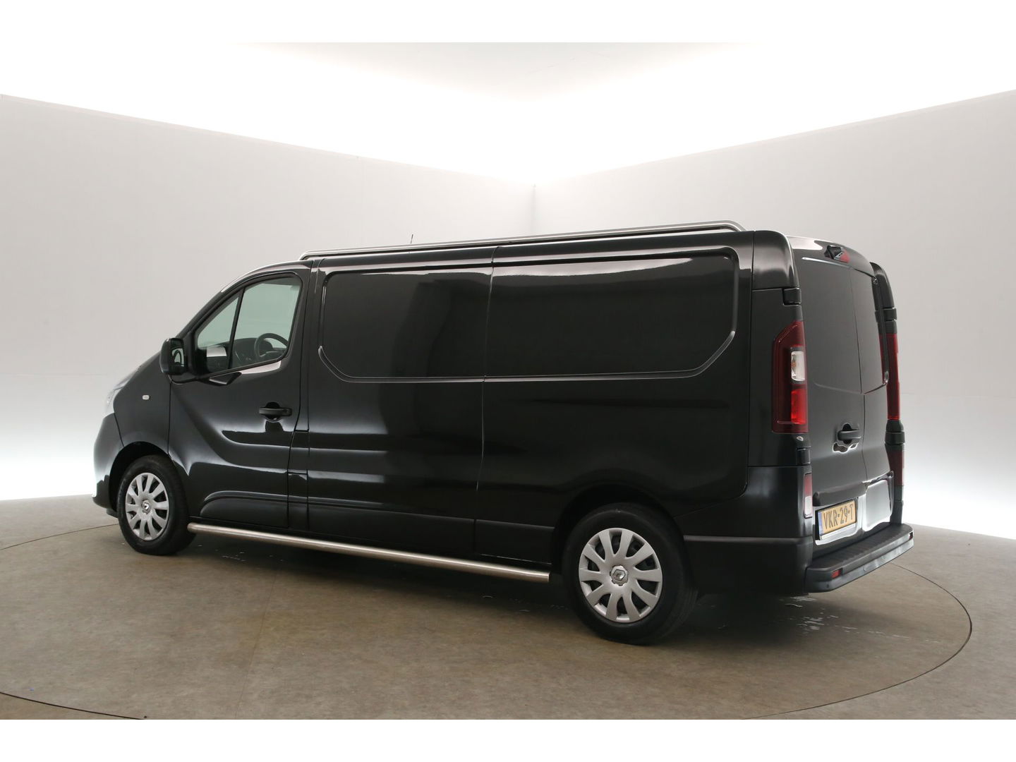 Renault Trafic 2.0 dCi T29 L2H1 Airco Camera Cruise Navigatie LED PDC 3 Persoons Elektrpakket