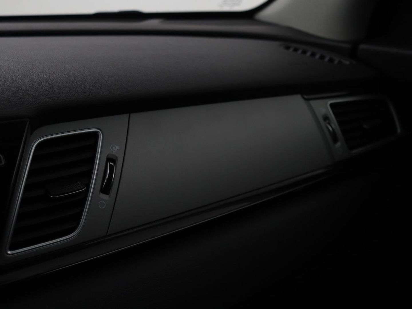 Kia Niro 1.6 GDi Hybrid BusinessLine | Leder | Stoel & stuurverwarming | Adaptive cruise | Camera | Carplay | Navigatie | Climate control | Keyless