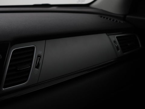 Kia Niro 1.6 GDi Hybrid BusinessLine | Leder | Stoel & stuurverwarming | Adaptive cruise | Camera | Carplay | Navigatie | Climate control | Keyless