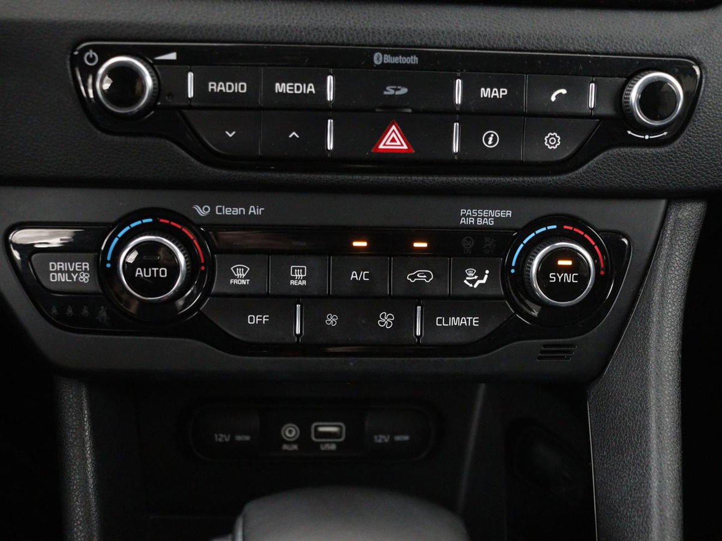 Kia Niro 1.6 GDi Hybrid BusinessLine | Leder | Stoel & stuurverwarming | Adaptive cruise | Camera | Carplay | Navigatie | Climate control | Keyless