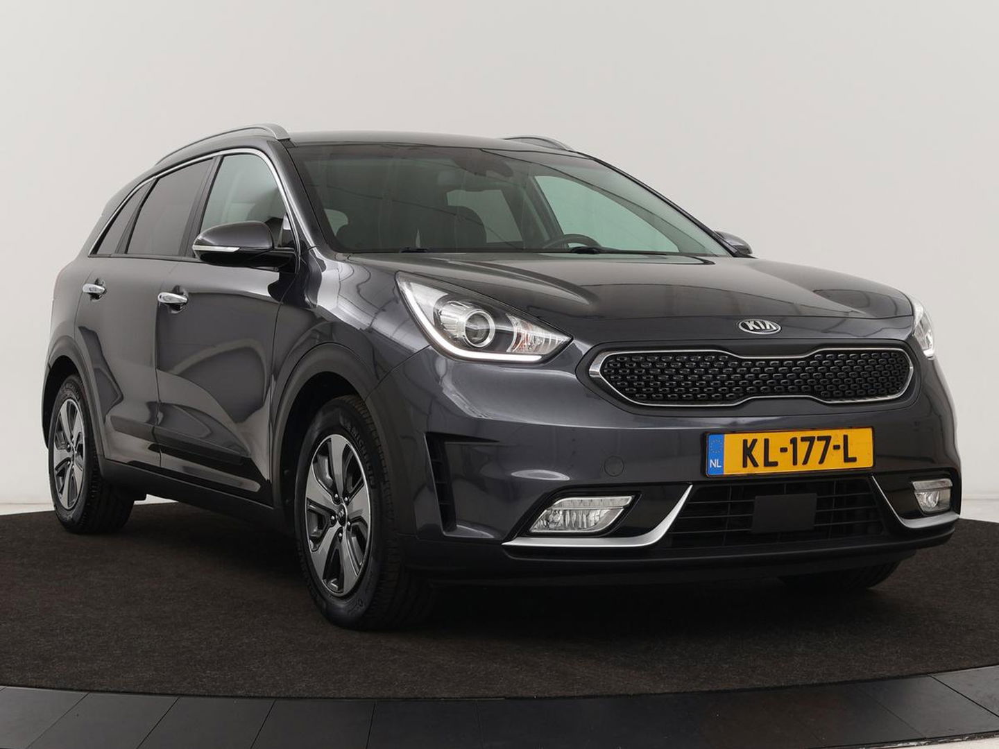 Kia Niro 1.6 GDi Hybrid BusinessLine | Leder | Stoel & stuurverwarming | Adaptive cruise | Camera | Carplay | Navigatie | Climate control | Keyless