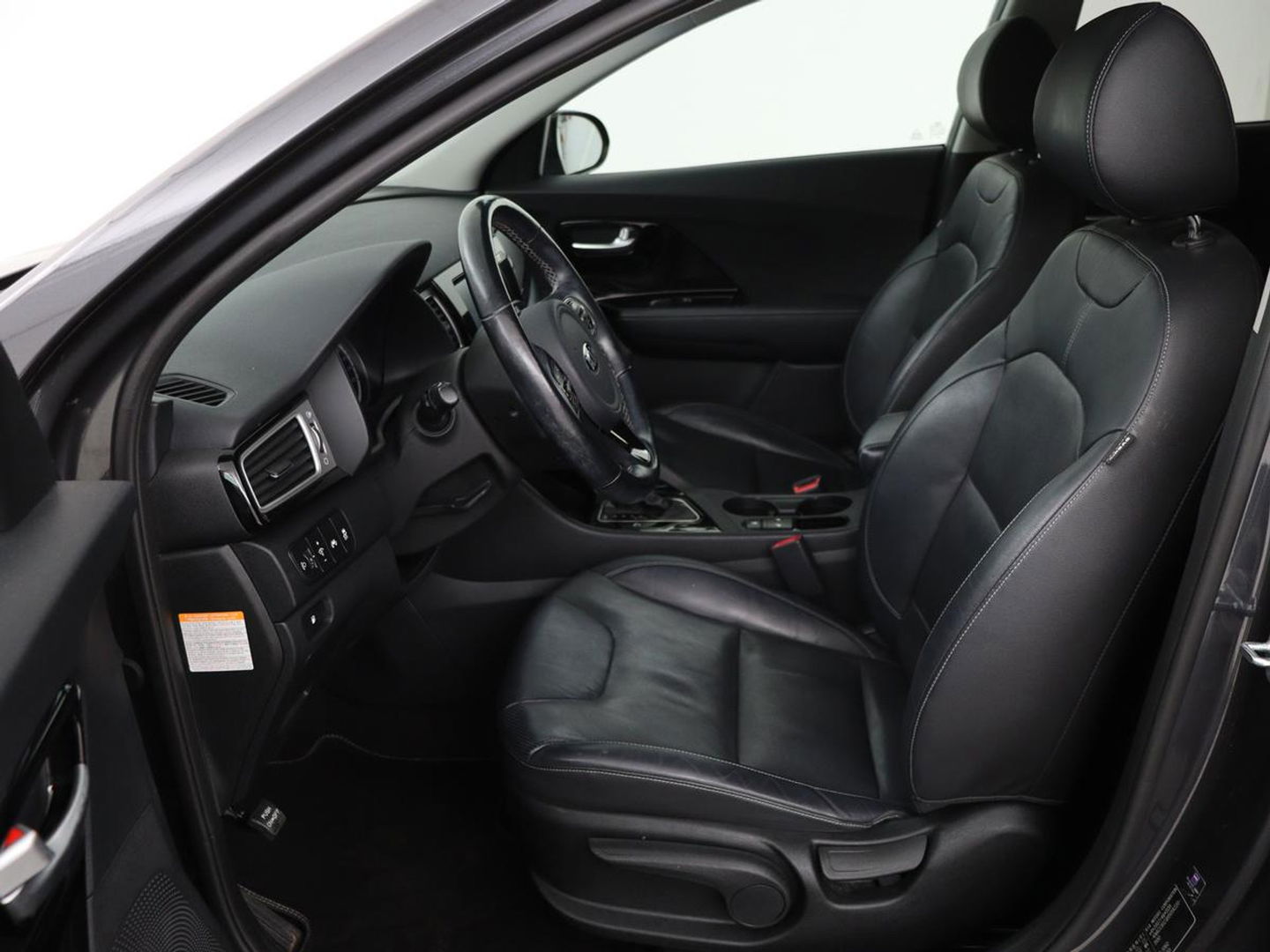 Kia Niro 1.6 GDi Hybrid BusinessLine | Leder | Stoel & stuurverwarming | Adaptive cruise | Camera | Carplay | Navigatie | Climate control | Keyless