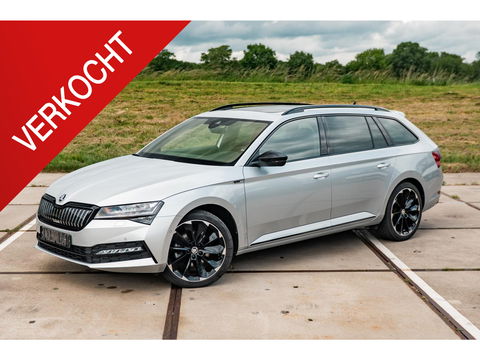 Škoda Superb Combi 1.4 TSI iV Sportline Business | PANO | TREKHAAK | ALCANTARA