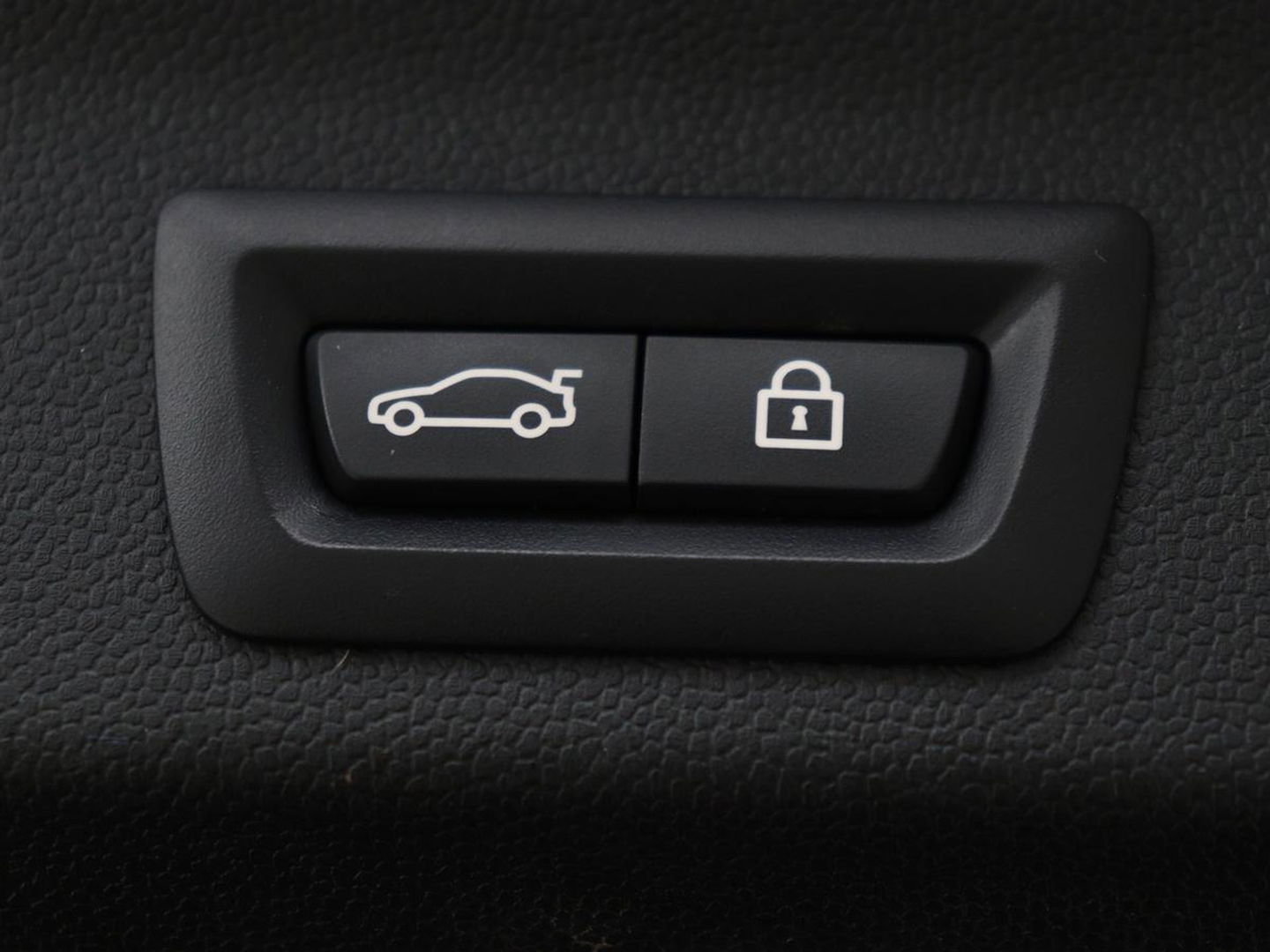 MINI Countryman 2.0 Cooper S E ALL4 Chili | Panoramadak | Leder | Stoel & stuurverwarming | Camera | Adaptive cruise | Memory | Keyless | Full LED | Navigatie