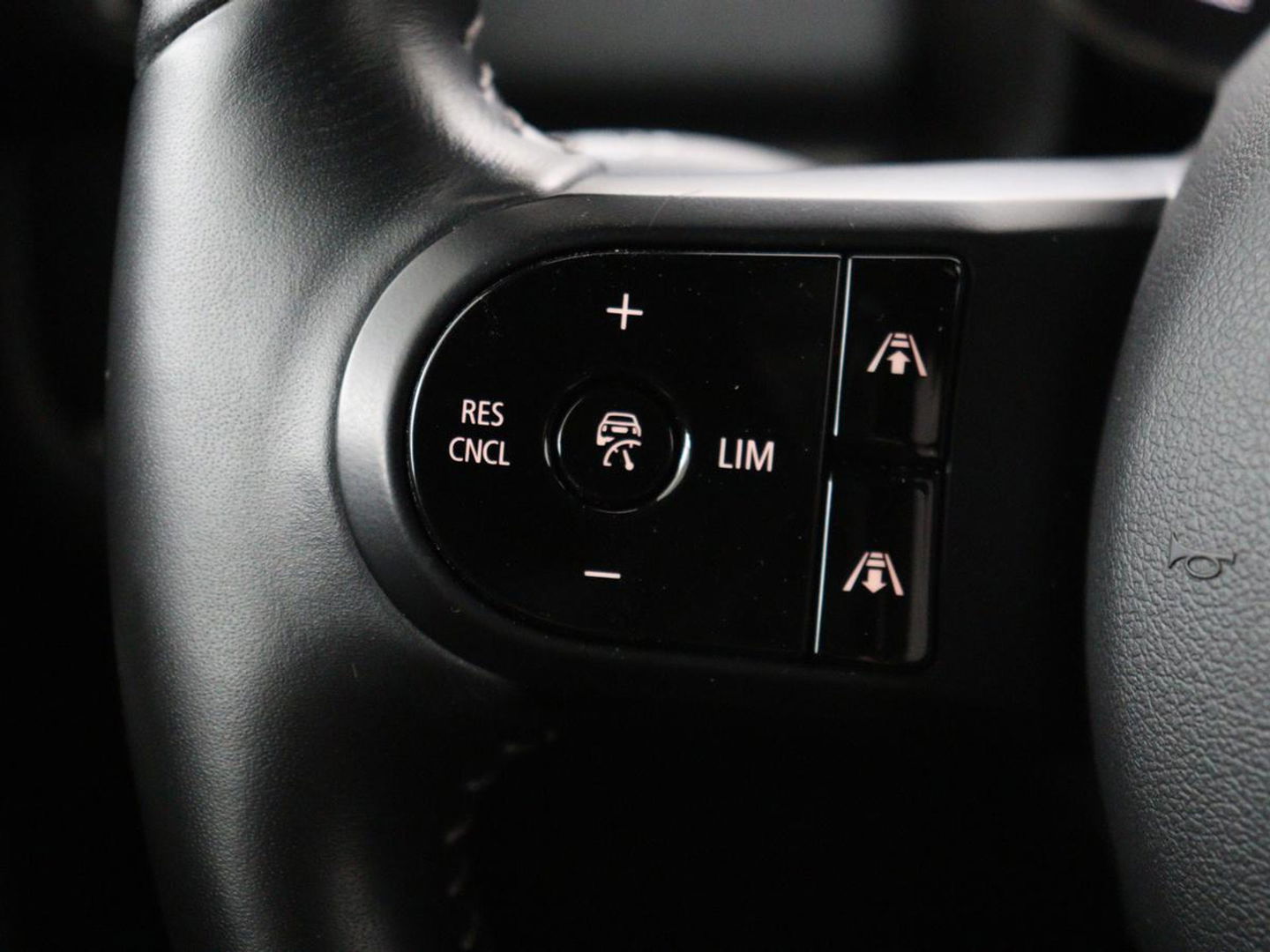 MINI Countryman 2.0 Cooper S E ALL4 Chili | Panoramadak | Leder | Stoel & stuurverwarming | Camera | Adaptive cruise | Memory | Keyless | Full LED | Navigatie