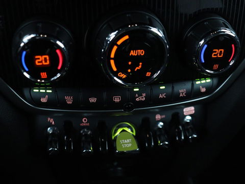MINI Countryman 2.0 Cooper S E ALL4 Chili | Panoramadak | Leder | Stoel & stuurverwarming | Camera | Adaptive cruise | Memory | Keyless | Full LED | Navigatie