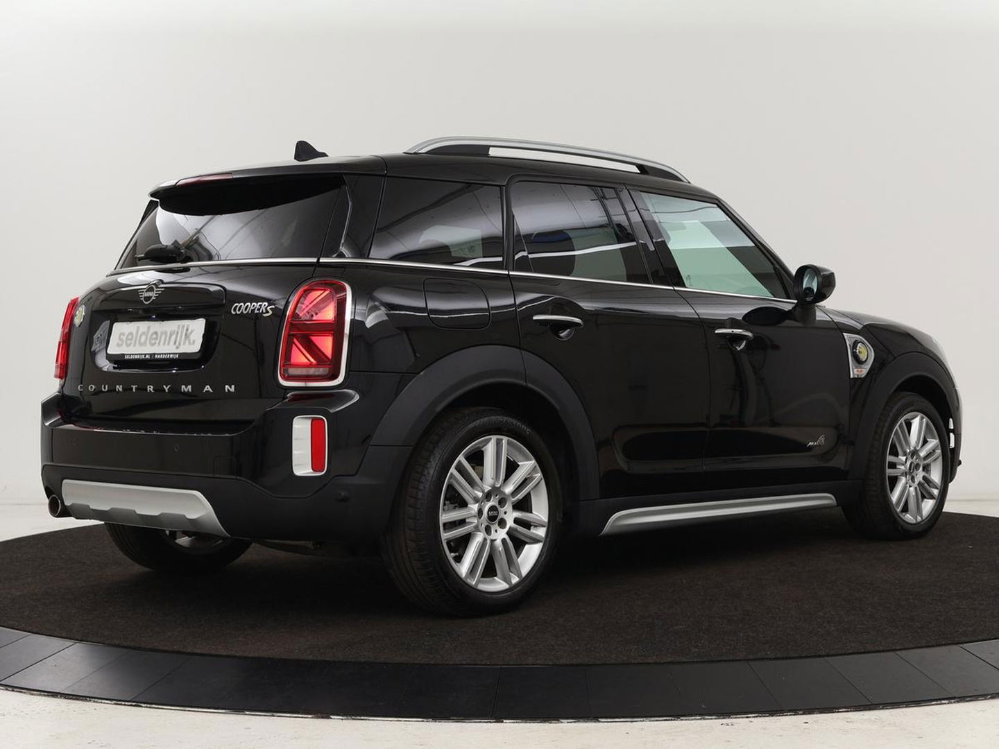 MINI Countryman 2.0 Cooper S E ALL4 Chili | Panoramadak | Leder | Stoel & stuurverwarming | Camera | Adaptive cruise | Memory | Keyless | Full LED | Navigatie