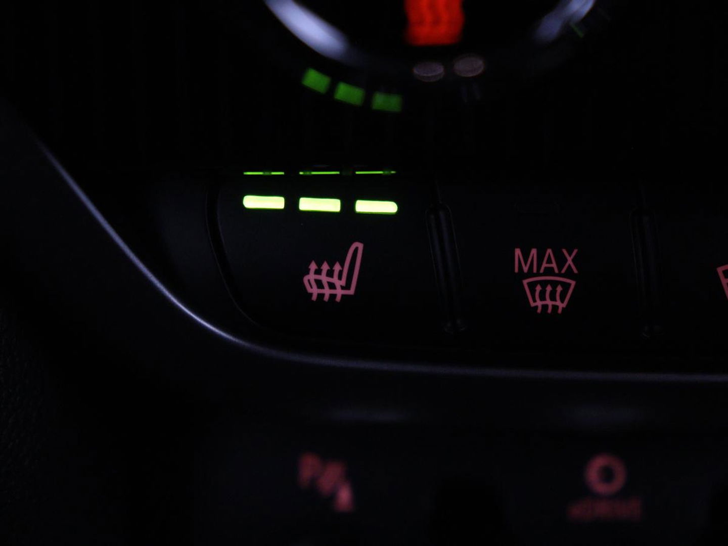 MINI Countryman 2.0 Cooper S E ALL4 Chili | Panoramadak | Leder | Stoel & stuurverwarming | Camera | Adaptive cruise | Memory | Keyless | Full LED | Navigatie