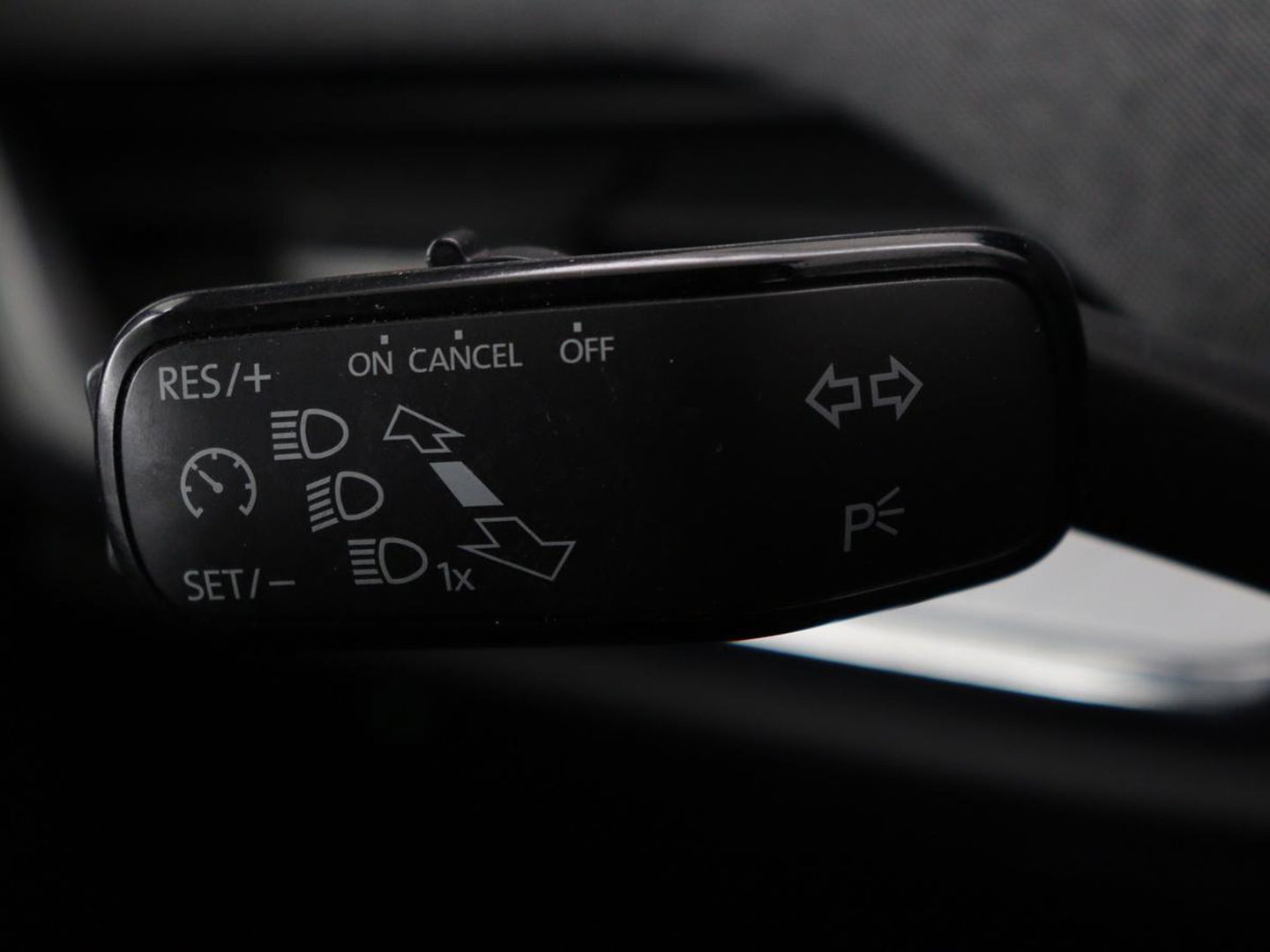 Škoda Enyaq iV 80 | Stoel & stuurverwarming | Carplay | Keyless | Navigatie | Camera | Half leder | Cruise control | Full LED | Parkeerhulp
