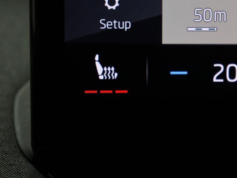 Škoda Enyaq iV 80 | Stoel & stuurverwarming | Carplay | Keyless | Navigatie | Camera | Half leder | Cruise control | Full LED | Parkeerhulp