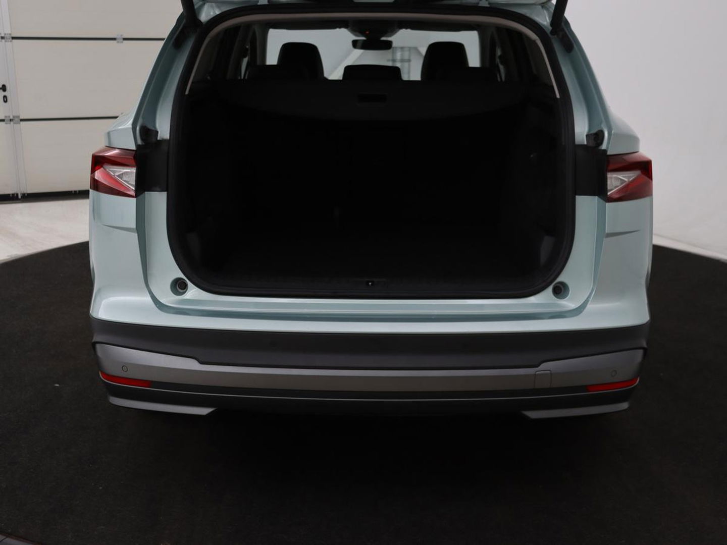 Škoda Enyaq iV 80 | Stoel & stuurverwarming | Carplay | Keyless | Navigatie | Camera | Half leder | Cruise control | Full LED | Parkeerhulp
