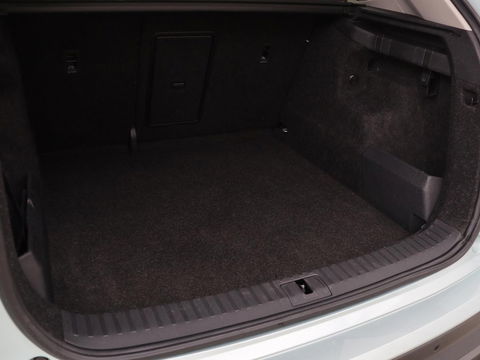 Škoda Enyaq iV 80 | Stoel & stuurverwarming | Carplay | Keyless | Navigatie | Camera | Half leder | Cruise control | Full LED | Parkeerhulp