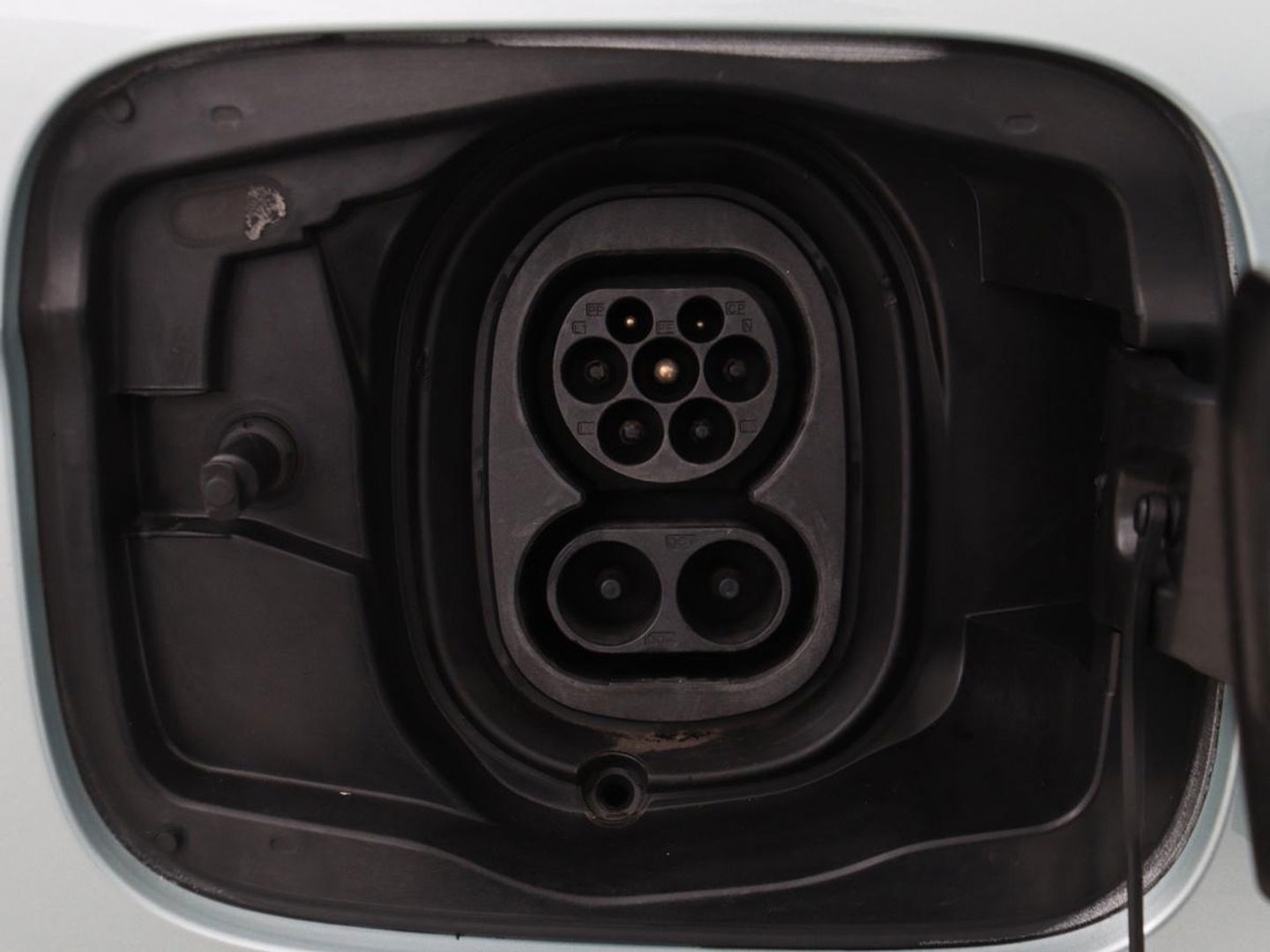 Škoda Enyaq iV 80 | Stoel & stuurverwarming | Carplay | Keyless | Navigatie | Camera | Half leder | Cruise control | Full LED | Parkeerhulp