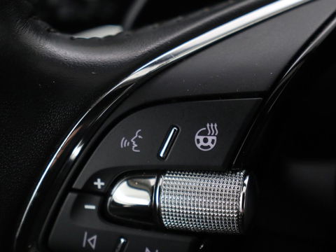 Škoda Enyaq iV 80 | Stoel & stuurverwarming | Carplay | Keyless | Navigatie | Camera | Half leder | Cruise control | Full LED | Parkeerhulp