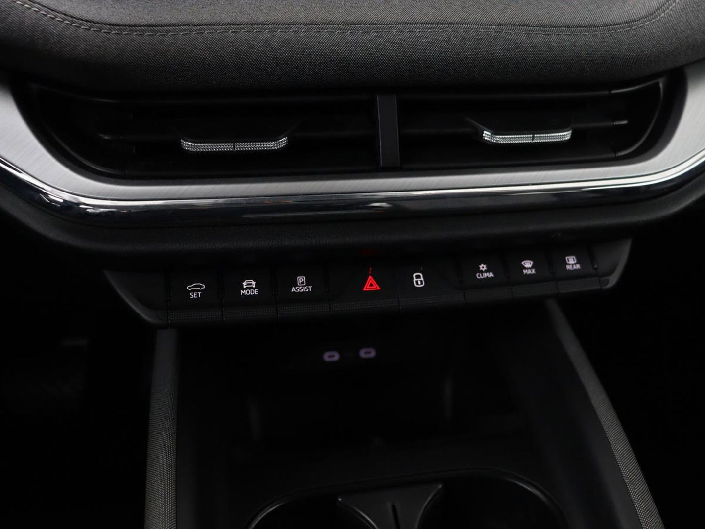 Škoda Enyaq iV 80 | Stoel & stuurverwarming | Carplay | Keyless | Navigatie | Camera | Half leder | Cruise control | Full LED | Parkeerhulp