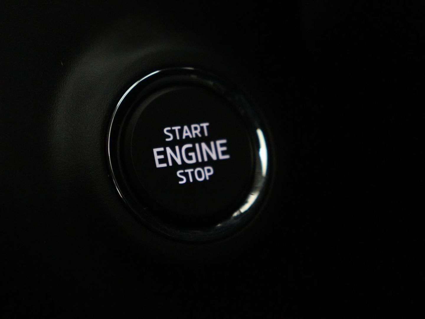 Škoda Enyaq iV 80 | Stoel & stuurverwarming | Carplay | Keyless | Navigatie | Camera | Half leder | Cruise control | Full LED | Parkeerhulp