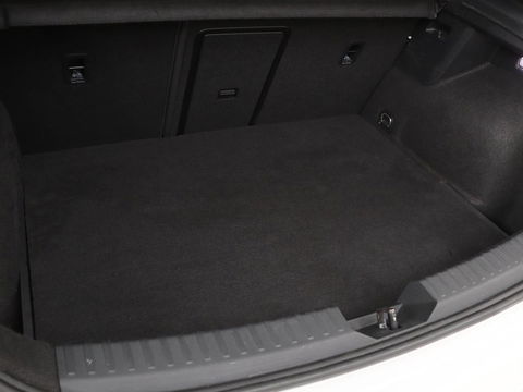 CUPRA Leon 1.4 e-Hybrid | Stoel & stuurverwarming | Camera | Adaptive cruise | Carplay | Navigatie | Sfeerverlichting | Keyless | Full LED | Sportstoelen | PHEV
