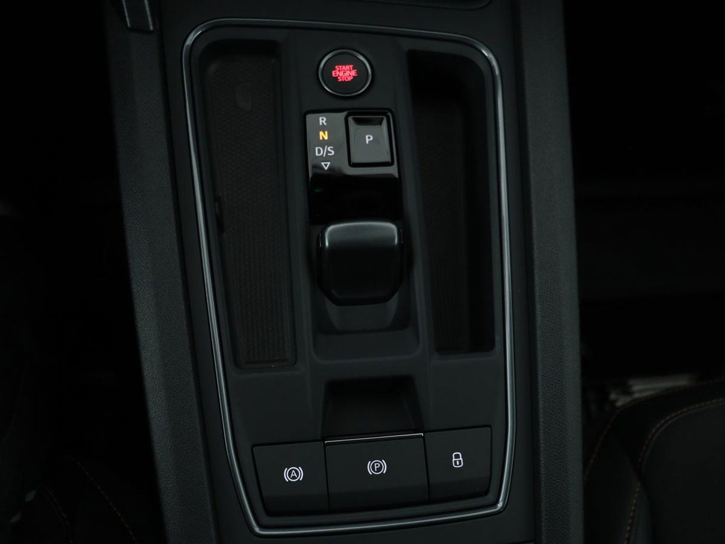CUPRA Leon 1.4 e-Hybrid | Stoel & stuurverwarming | Camera | Adaptive cruise | Carplay | Navigatie | Sfeerverlichting | Keyless | Full LED | Sportstoelen | PHEV