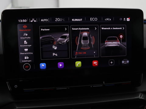 CUPRA Leon 1.4 e-Hybrid | Stoel & stuurverwarming | Camera | Adaptive cruise | Carplay | Navigatie | Sfeerverlichting | Keyless | Full LED | Sportstoelen | PHEV