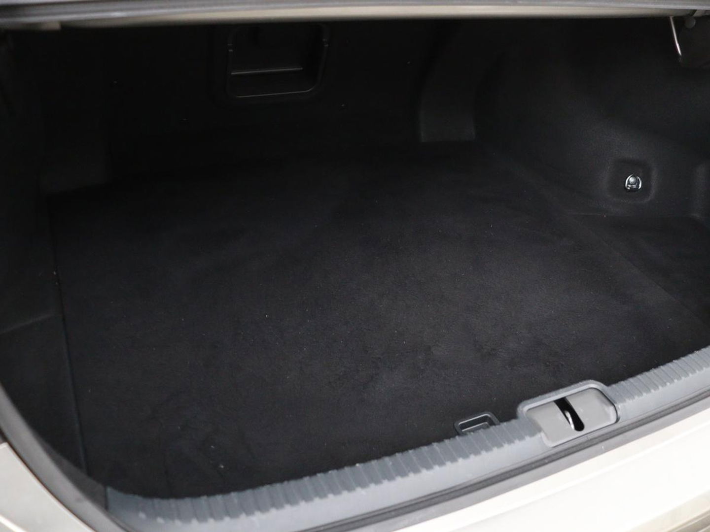 Lexus ES 300h Comfort Line | Schuifdak | Leder | Stoelverwarming | Adaptive cruise | Carplay | Camera | Memory | Keyless | Full LED