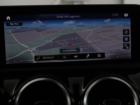 Mercedes-Benz A-Klasse 180 Business Solution AMG | Panoramadak | Stoelverwarming | Carplay | Leder/Alcantara | Camera | Widescreen | Full LED
