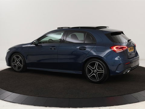 Mercedes-Benz A-Klasse 180 Business Solution AMG | Panoramadak | Stoelverwarming | Carplay | Leder/Alcantara | Camera | Widescreen | Full LED