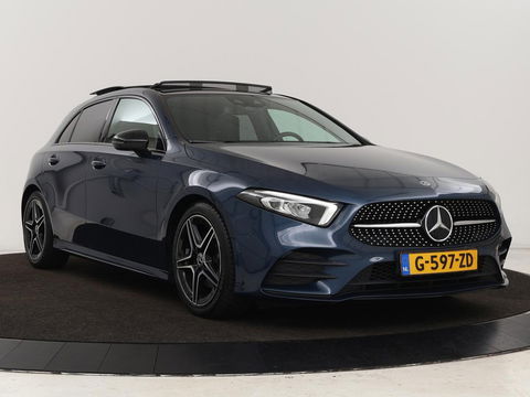 Mercedes-Benz A-Klasse 180 Business Solution AMG | Panoramadak | Stoelverwarming | Carplay | Leder/Alcantara | Camera | Widescreen | Full LED