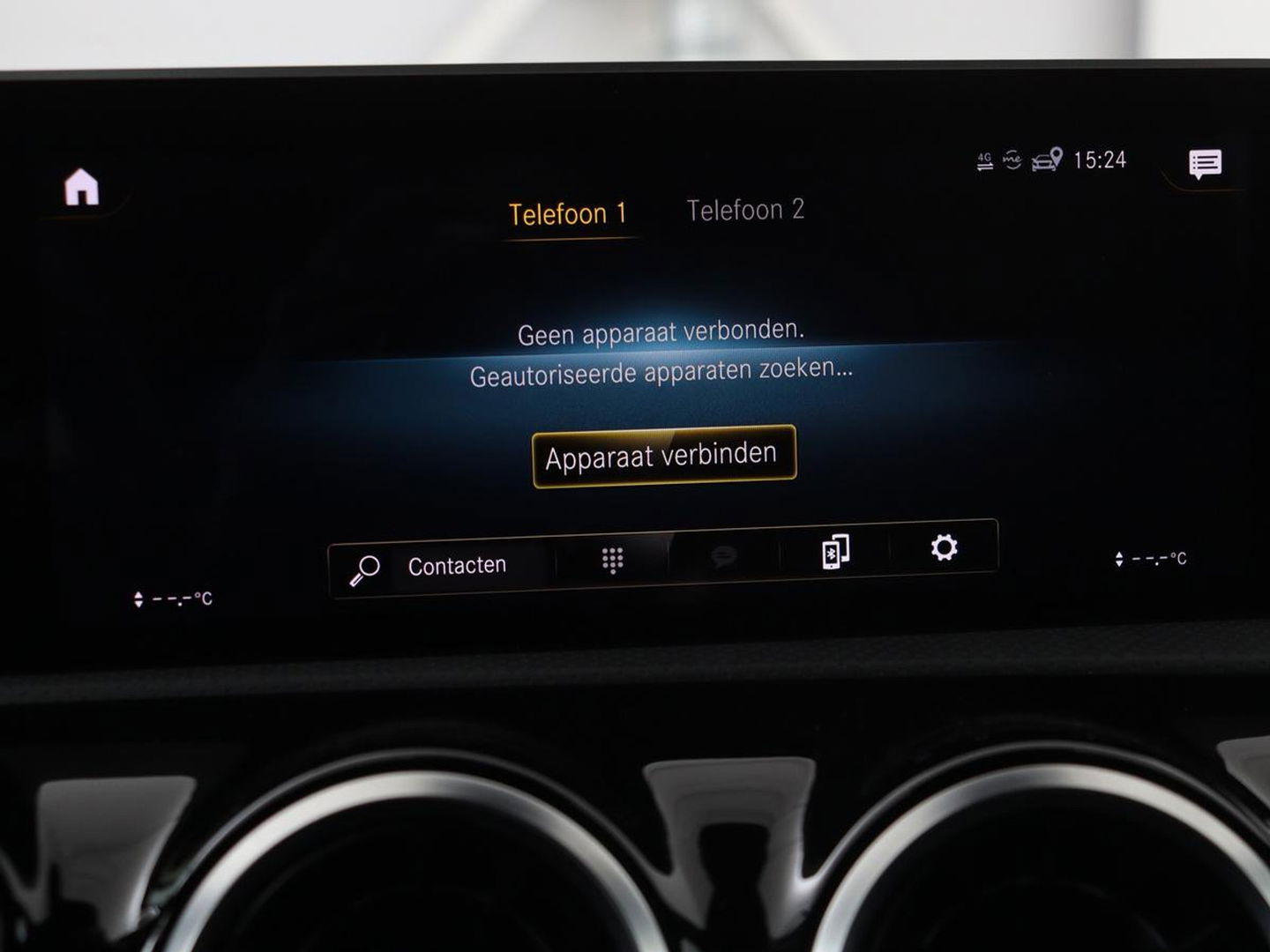 Mercedes-Benz A-Klasse 180 Business Solution AMG | Panoramadak | Stoelverwarming | Carplay | Leder/Alcantara | Camera | Widescreen | Full LED