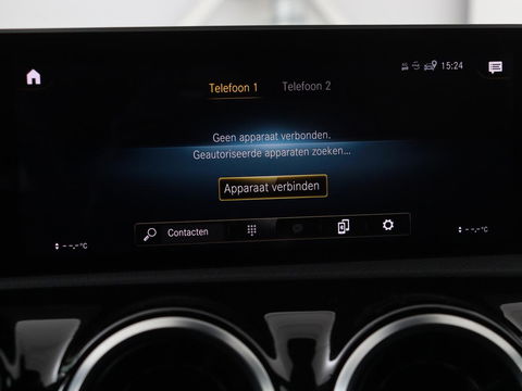 Mercedes-Benz A-Klasse 180 Business Solution AMG | Panoramadak | Stoelverwarming | Carplay | Leder/Alcantara | Camera | Widescreen | Full LED