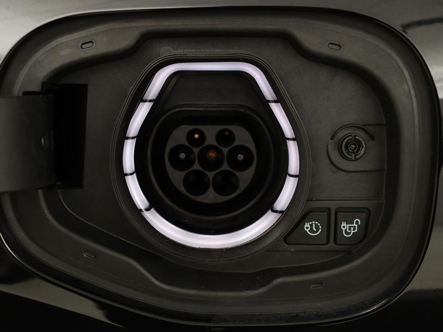 Ford Kuga 2.5 PHEV ST-Line X | Panoramadak | Trekhaak | Stoel & stuurverwarming | Head-Up | Adaptive cruise | Camera | Carplay | Achterbankverwarming | Half leder | Navigatie
