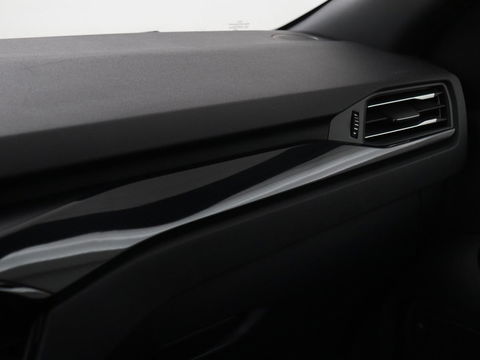 Ford Kuga 2.5 PHEV ST-Line X | Panoramadak | Trekhaak | Stoel & stuurverwarming | Head-Up | Adaptive cruise | Camera | Carplay | Achterbankverwarming | Half leder | Navigatie