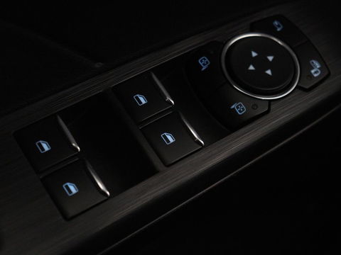 Ford Kuga 2.5 PHEV ST-Line X | Panoramadak | Trekhaak | Stoel & stuurverwarming | Head-Up | Adaptive cruise | Camera | Carplay | Achterbankverwarming | Half leder | Navigatie